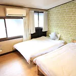 Hostel Ten With Japanese Sake Bar